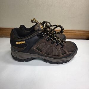 Nevados Fissure Low Top Hiking Shoes Lace Up Brown Mens Sz 7
